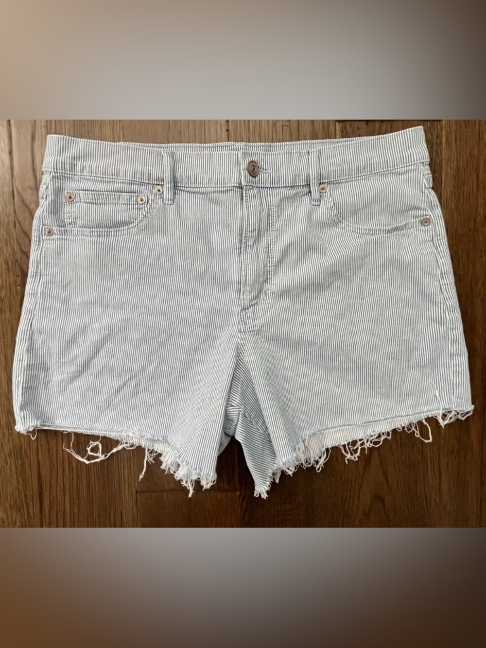 AMERICAN EAGLE Striped Denim Shorts Raw Hem Stretch Size 12 - Picture 2 of 10